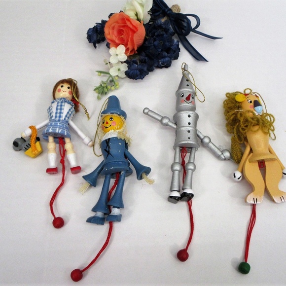 Kurt Adler Holiday Wizard Of Oz Ornaments Pull String Wood